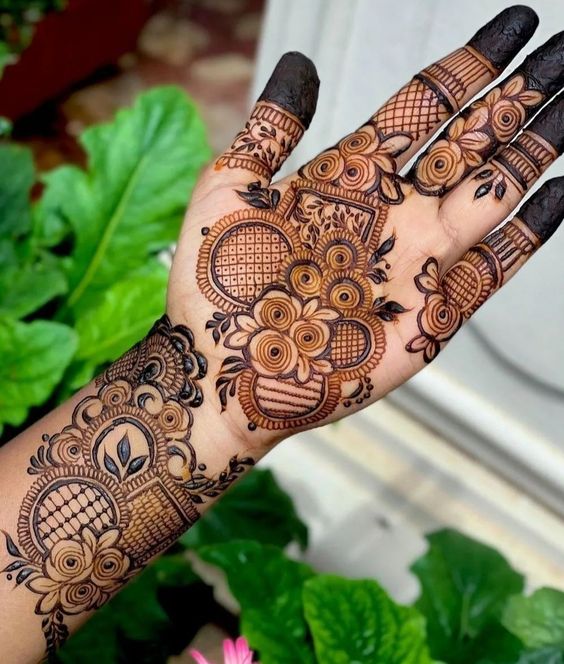 Mehndi Design 2023