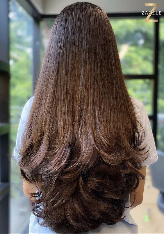 60+ Latest Step Cut For Long Hair (2023) | Step Cut 2023