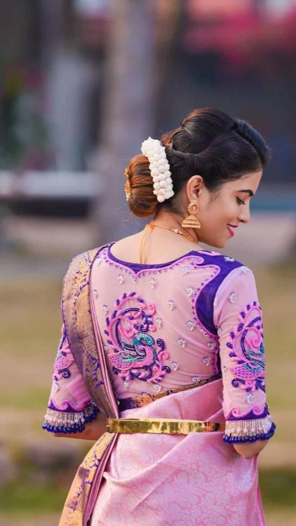 35+ Gorgeous Blouse Designs For Silk Sarees 2023