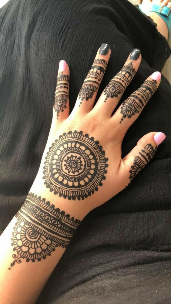 24+ Stunning Mandala Mehendi Designs 2023