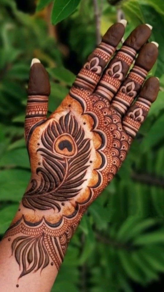 90+ Beautiful Latest Mehndi Design Simple 2023