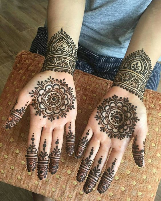 24+ Stunning Mandala Mehendi Designs 2023