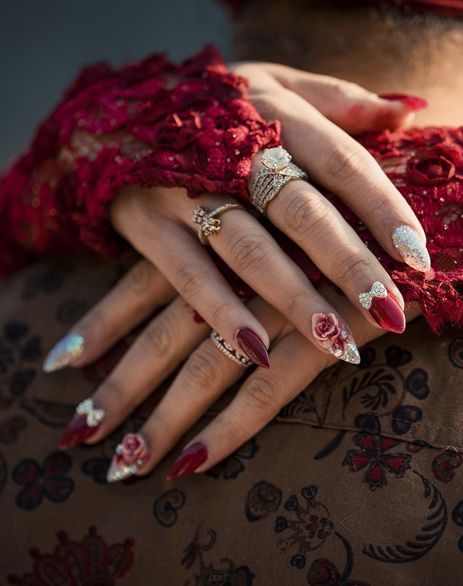 21+ Gorgeous Bridal Nail Art Designs For Bride 2023
