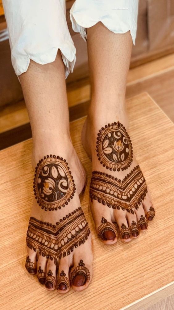 Leg Mehndi Designs