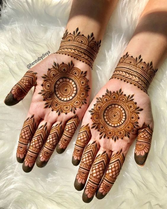 90+ Beautiful Latest Mehndi Design Simple 2023