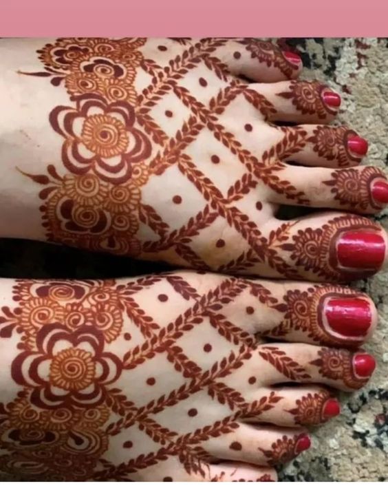 30+ Stunning Leg Mehndi Designs 2023