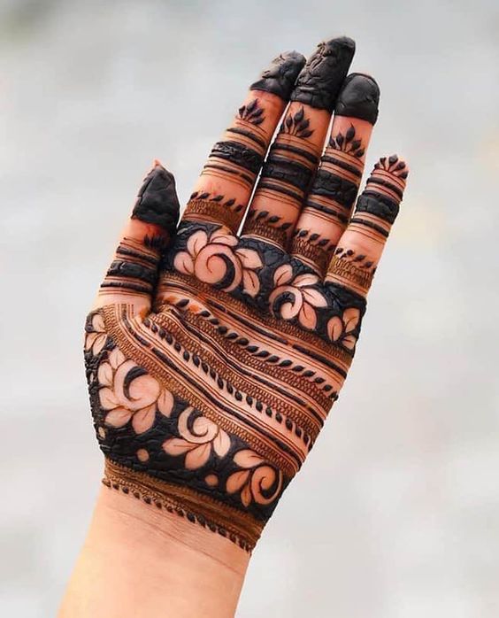 90+ Beautiful Latest Mehndi Design Simple 2023