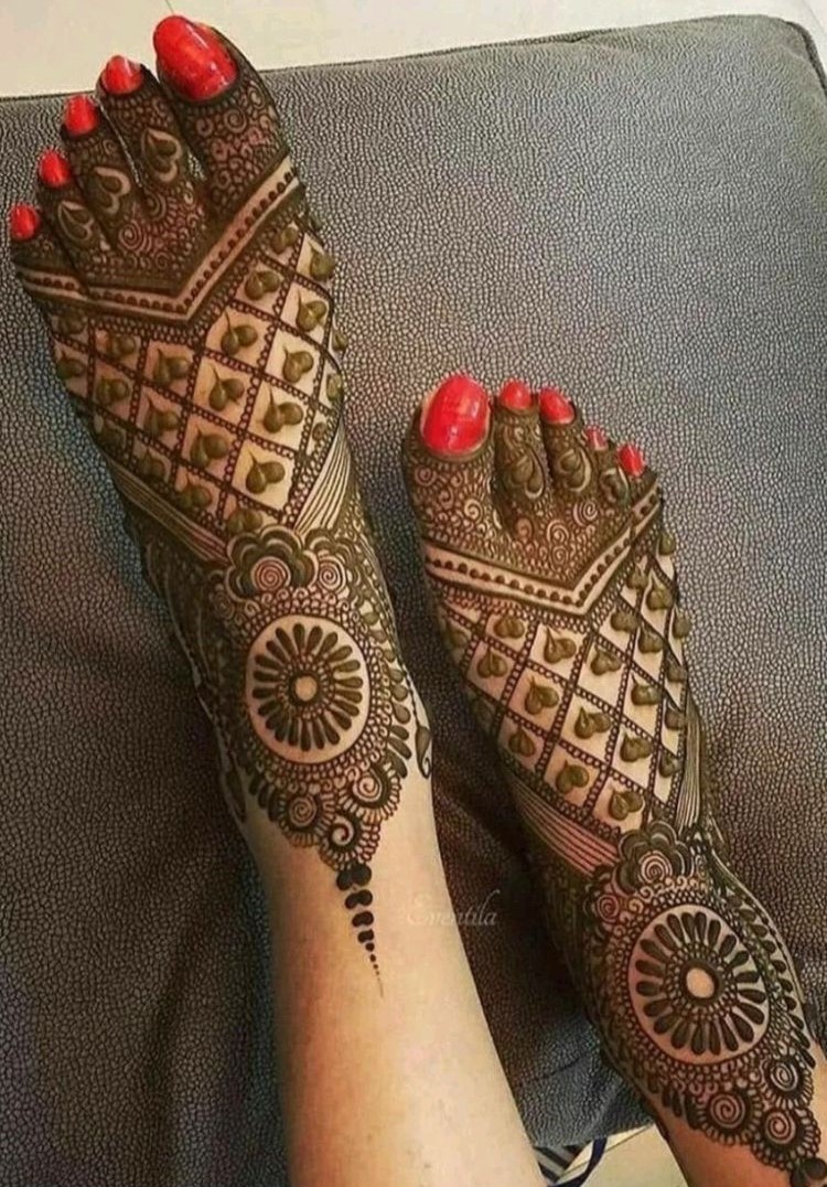 Leg Mehndi Designs