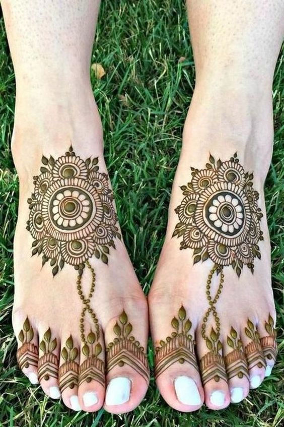 30+ Stunning Leg Mehndi Designs 2023