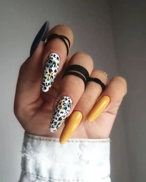 60+ Trending Leopard Nail Design 2023