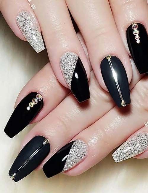 33+ Beautiful Black And Silver Nail Designs 2023