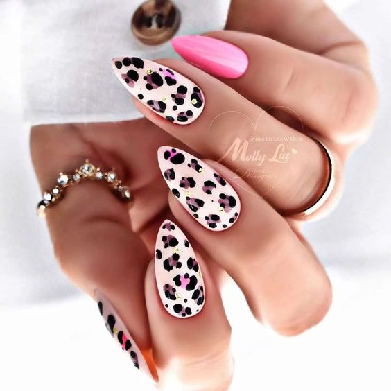 60+ Trending Leopard Nail Design 2023