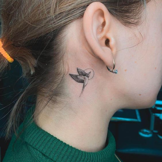 54+ Cute Classy Female Neck Tattoos