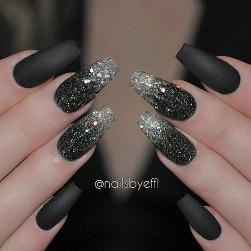 33+ Beautiful Black And Silver Nail Designs 2023