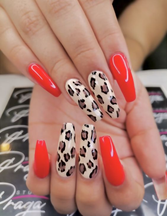 60+ Trending Leopard Nail Design 2023