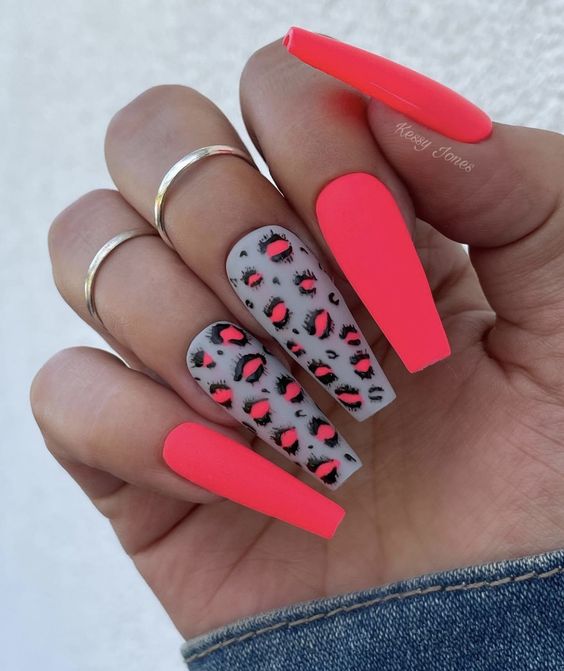 60+ Trending Leopard Nail Design 2023