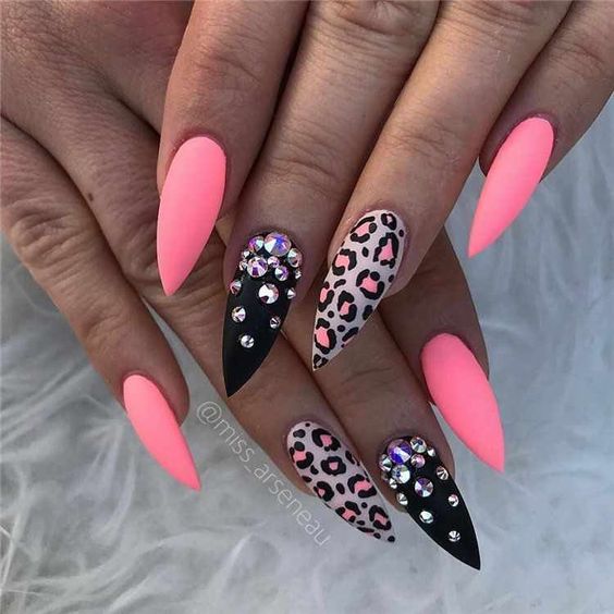 60+ Trending Leopard Nail Design 2023