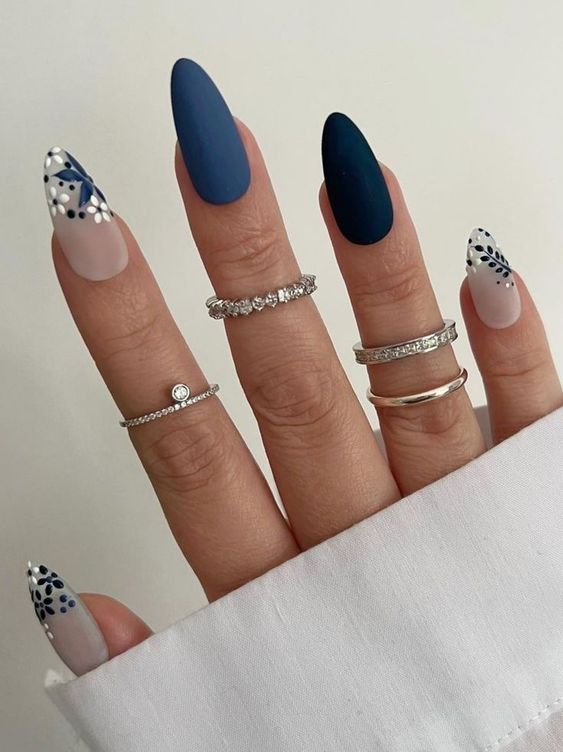 100+ Beautiful Blue And Silver Nail Designs 2023