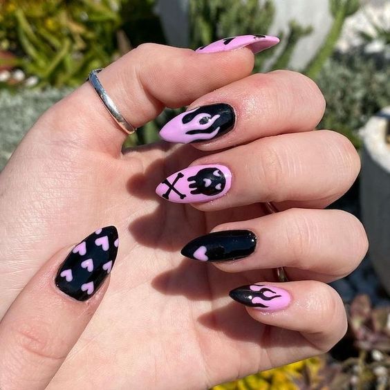 100+ Beautiful Black And Pink Nail Designs 2023