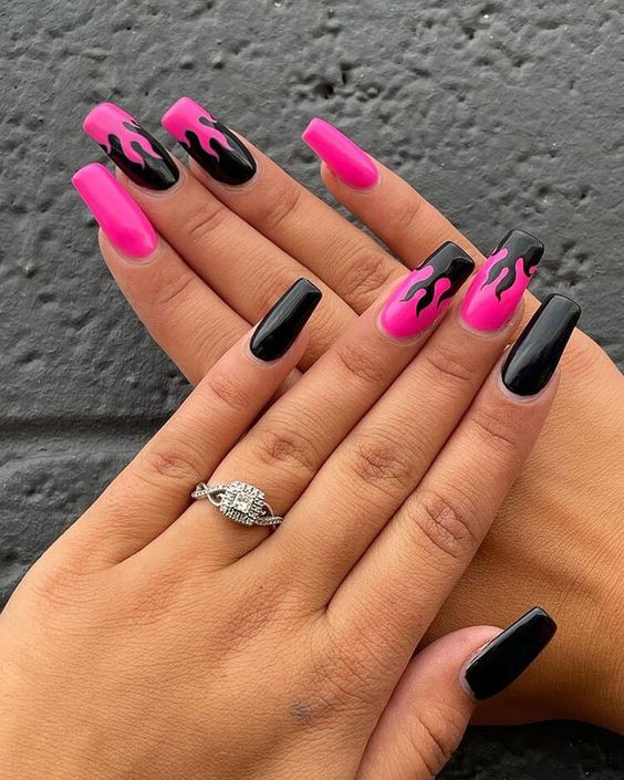 100+ Beautiful Black And Pink Nail Designs 2023