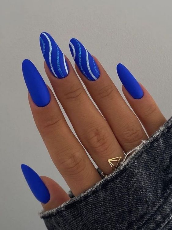 60+ Trendy Blue Nail Designs 2023