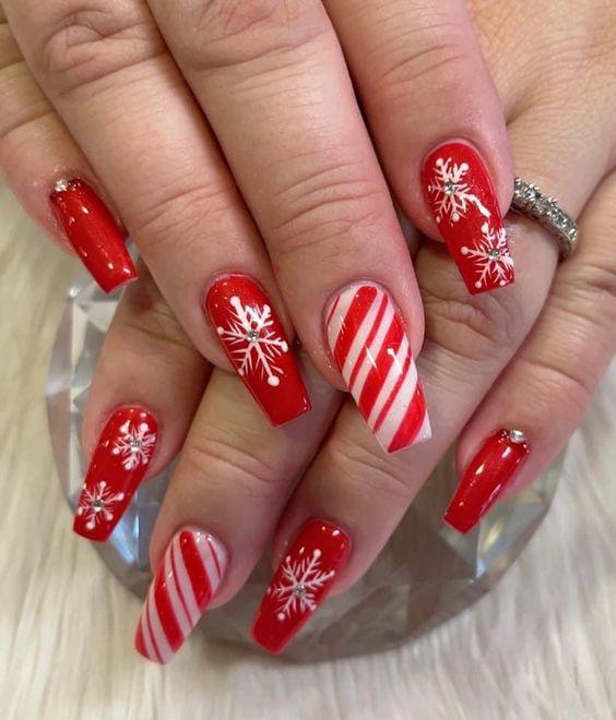 60+ Red And White Nail Designs 2023