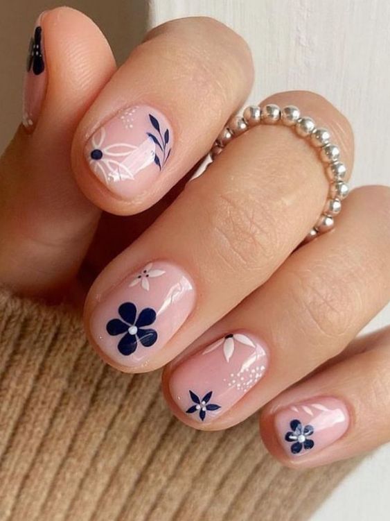 60+ Trendy Blue Nail Designs 2023