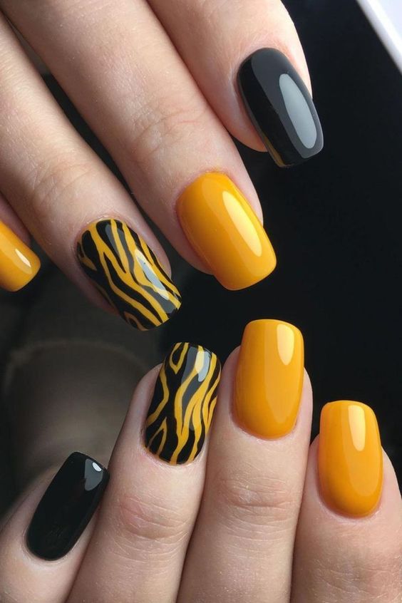 100+ Yellow And Black Nail Designs 2023