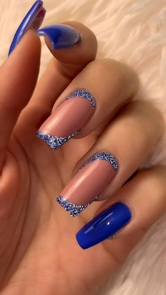 100+ Beautiful Blue And Silver Nail Designs 2023