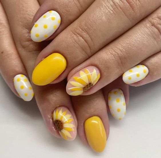 60+ Stunning Sunflower Nail Ideas | Sunflower Nail Designs 2023