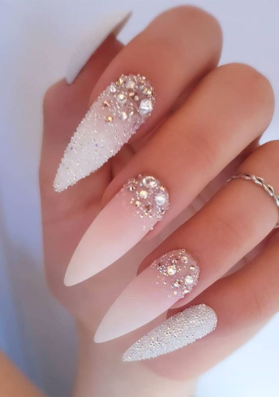 90+ Trendy Elegant Classy Wedding Nails 2023