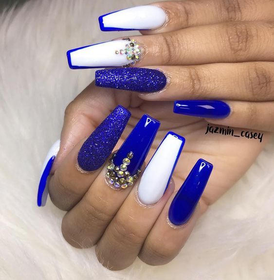 100+ Beautiful Blue Acrylic Nails 2023