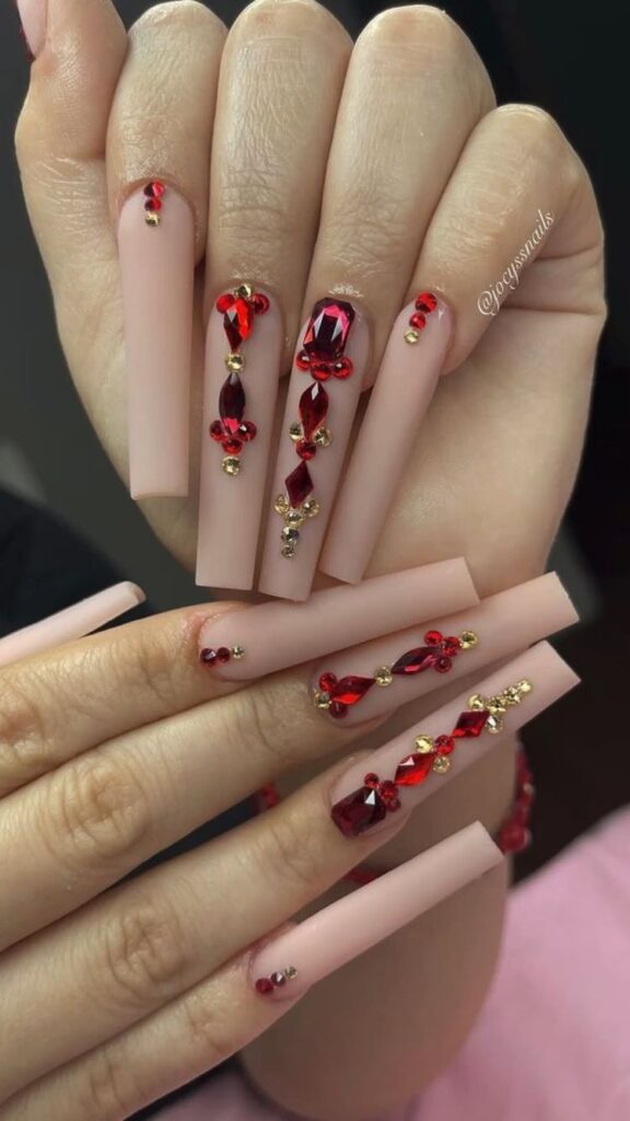 90+ Trendy Elegant Classy Wedding Nails 2023