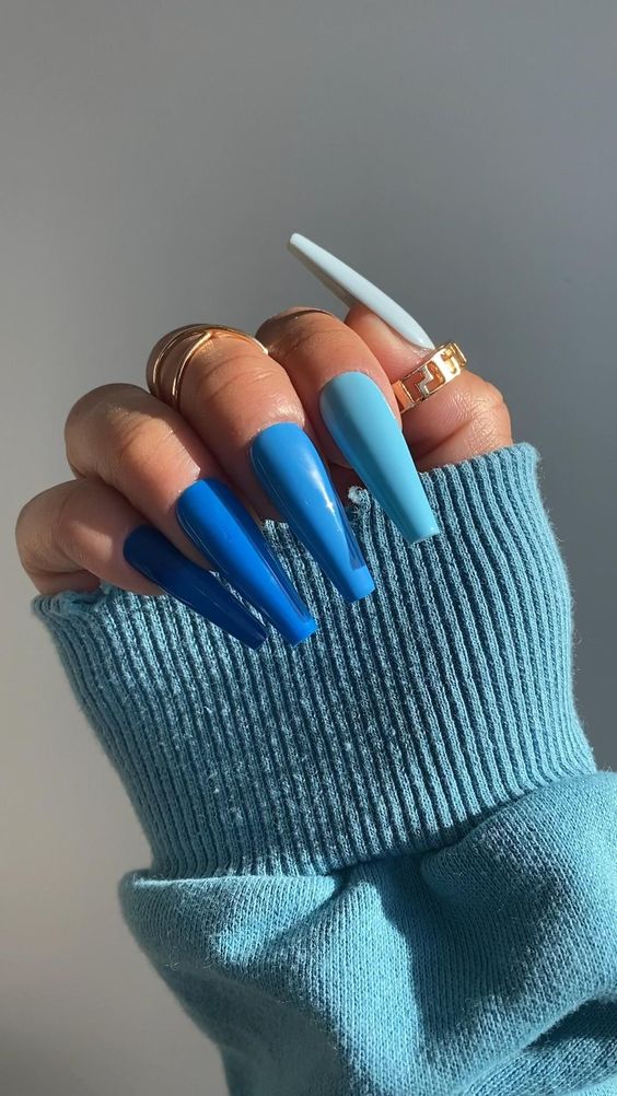 100+ Beautiful Blue Acrylic Nails 2023