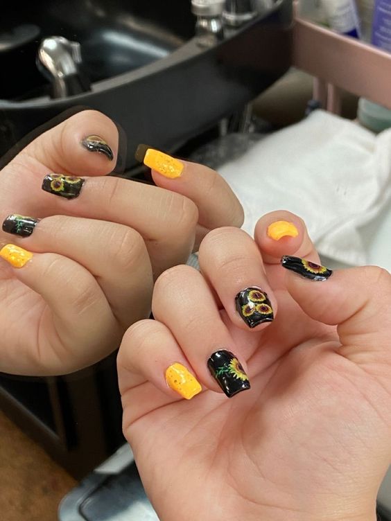 100+ Yellow And Black Nail Designs 2023