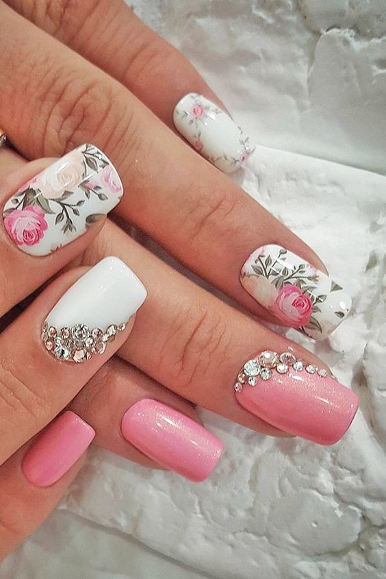 90+ Trendy Elegant Classy Wedding Nails 2023