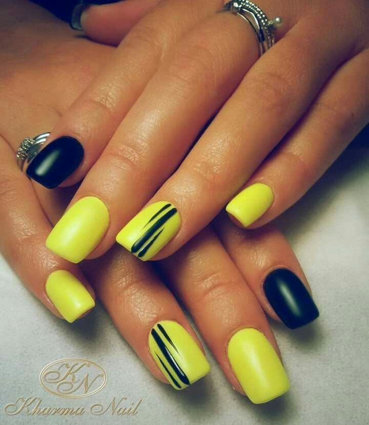 60+ Beautiful Neon Yellow Nail Designs 2023