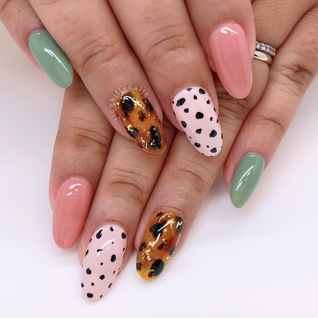 90+ Cute Simple Acrylic Nail Designs