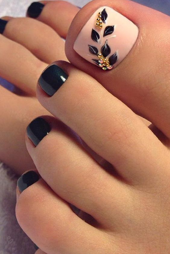 33+ Gorgeous Simple Summer Toe Nail Designs 2023