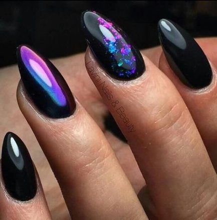 54+ Beautiful Dark Nail Designs 2023