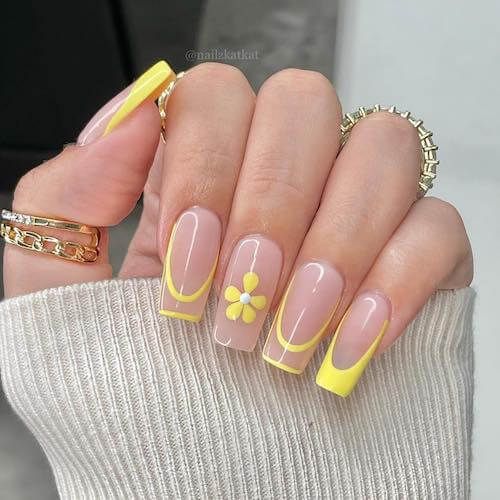 100+ Beautiful Pastel Yellow Gel Nail Polish Designs