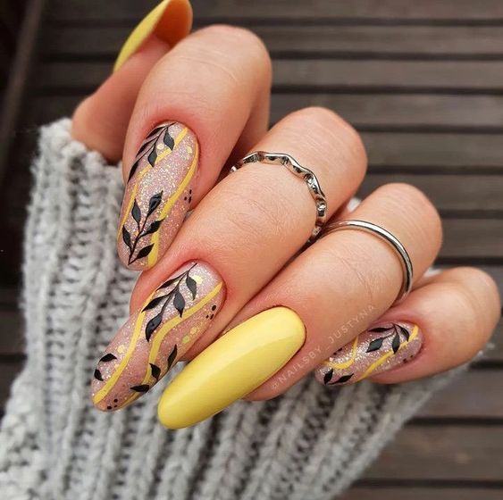 100+ Beautiful Pastel Yellow Gel Nail Polish Designs