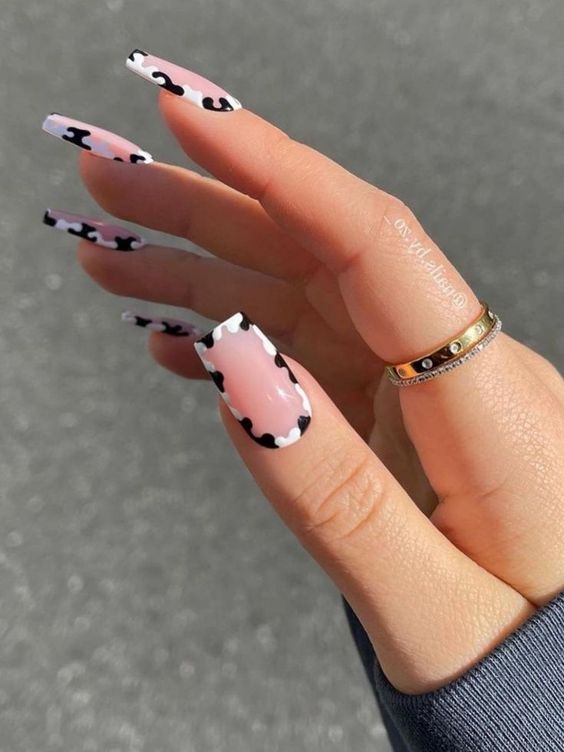 33+ Elegant Black And White Nail Designs 2023