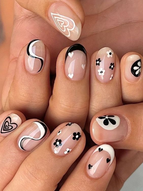 33+ Elegant Black And White Nail Designs 2023