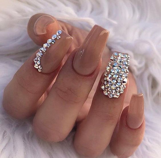 100+ Stunning Simple Diamond Nail Designs 2023