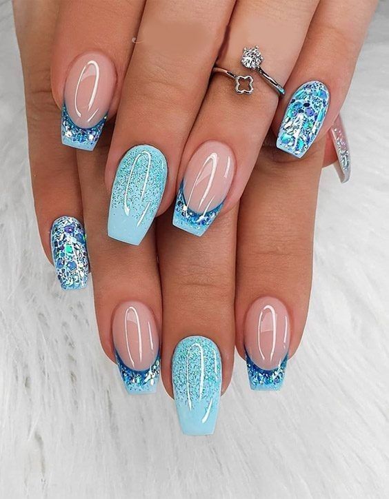 51+ Beautiful Blue And Silver Nails Designs 2023