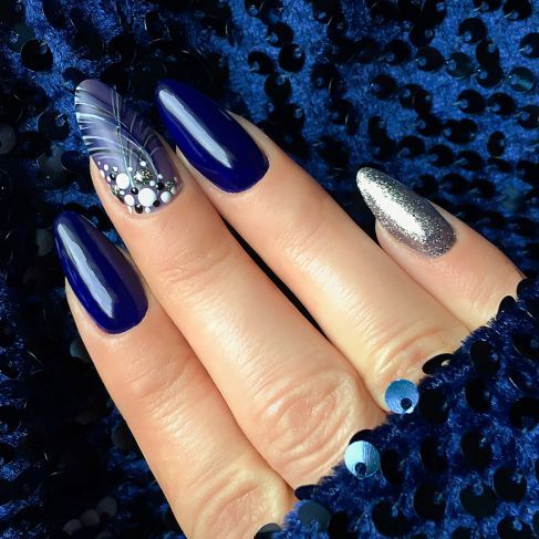 51+ Beautiful Blue And Silver Nails Designs 2023