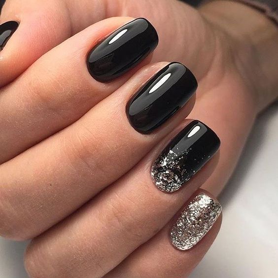 54+ Beautiful Black And Silver Nail Ideas (2023)