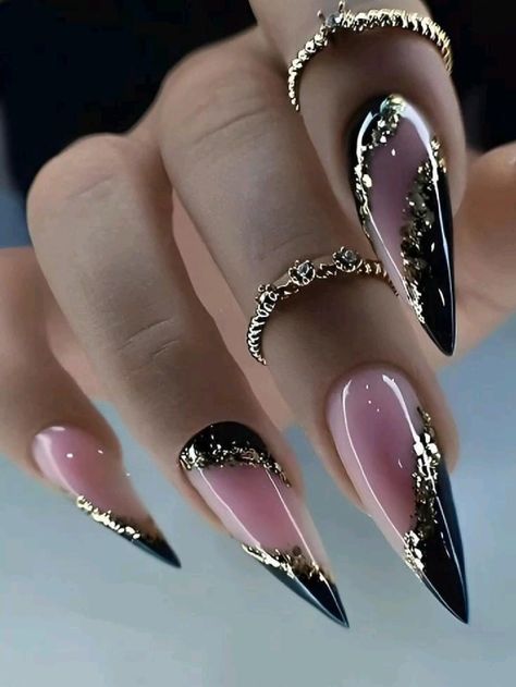 54+ Beautiful Black And Silver Nail Ideas (2023)